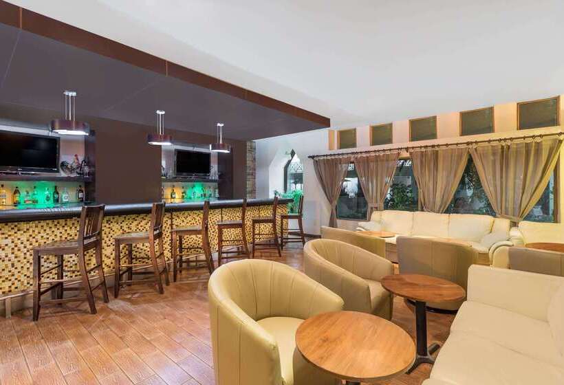 فندق Wyndham Garden Obregon