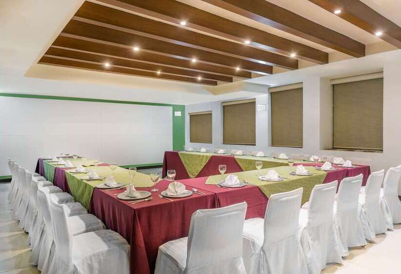 فندق Wyndham Garden Obregon