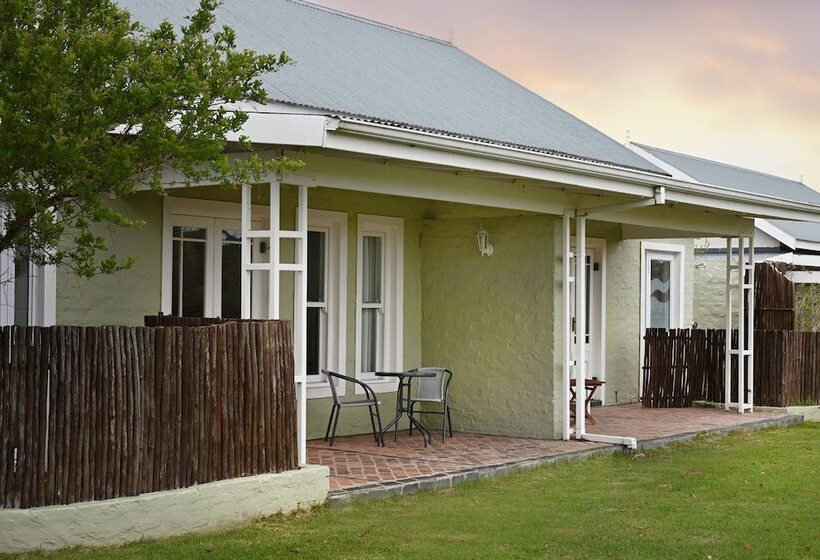 هتل Zuurberg Mountain Village