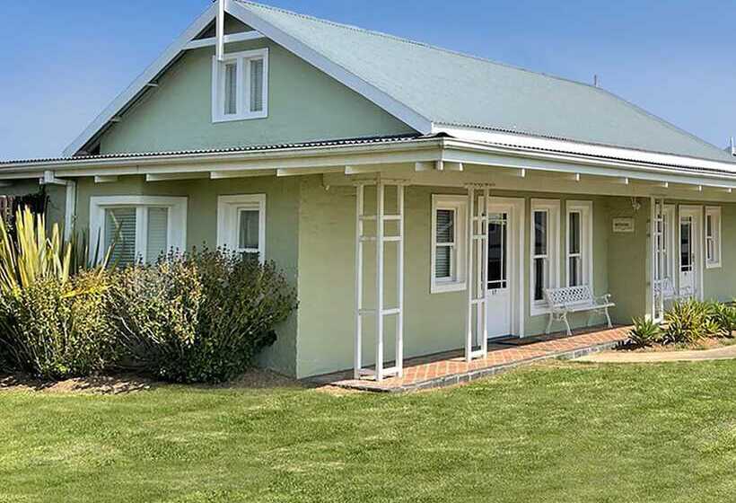 هتل Zuurberg Mountain Village