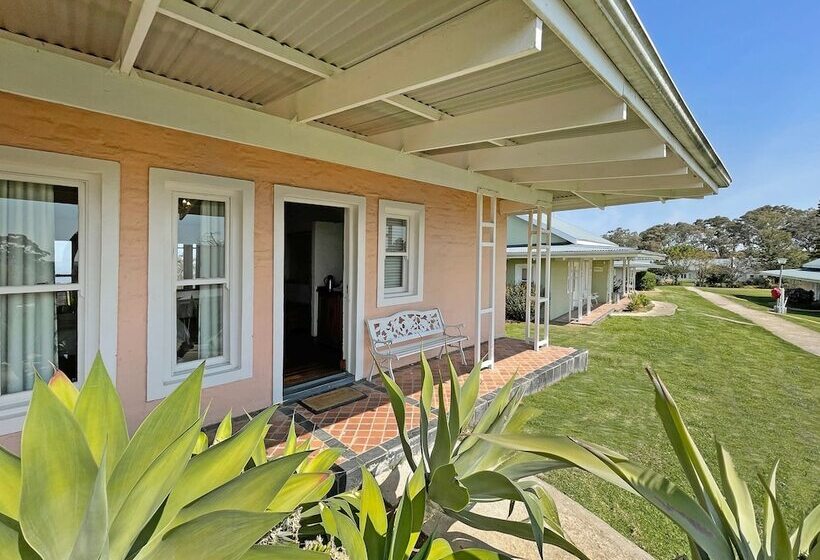 هتل Zuurberg Mountain Village