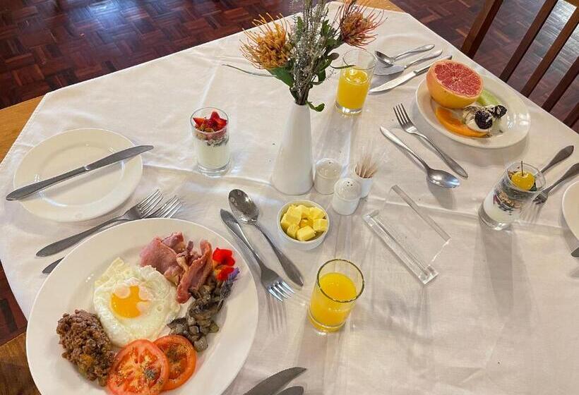 هتل Zuurberg Mountain Village