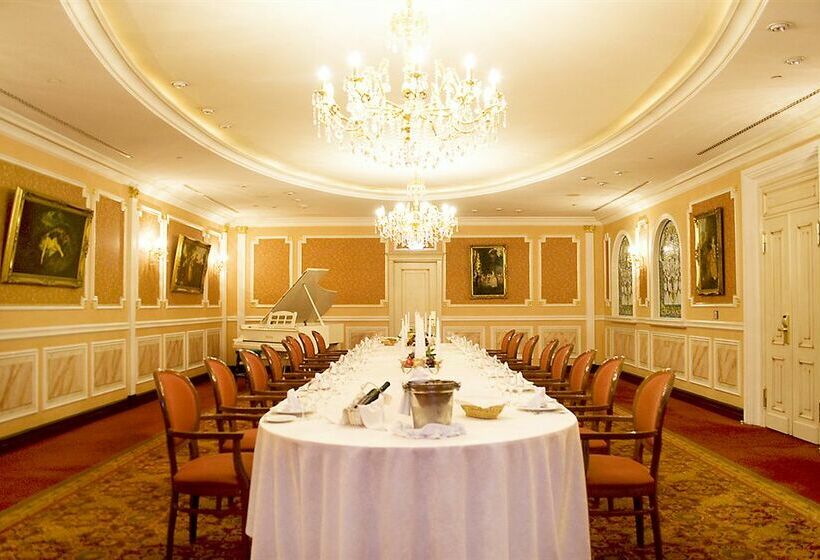 هتل Korston Club  Moscow