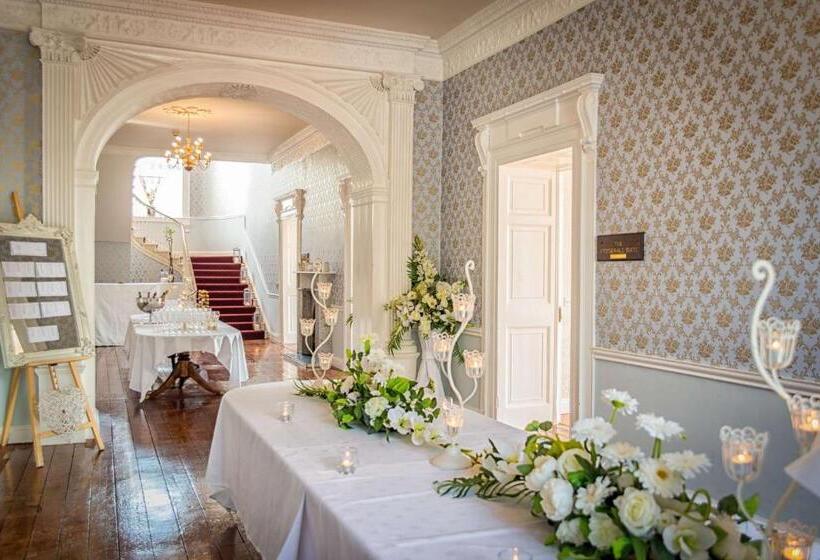 Radisson Blu Hotel & Spa, Little Island Cork