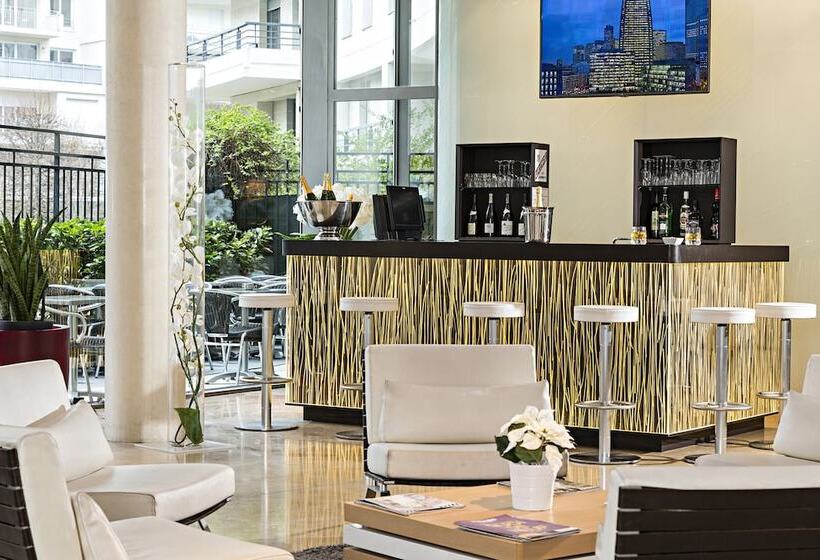 Residhome Courbevoie La Défense