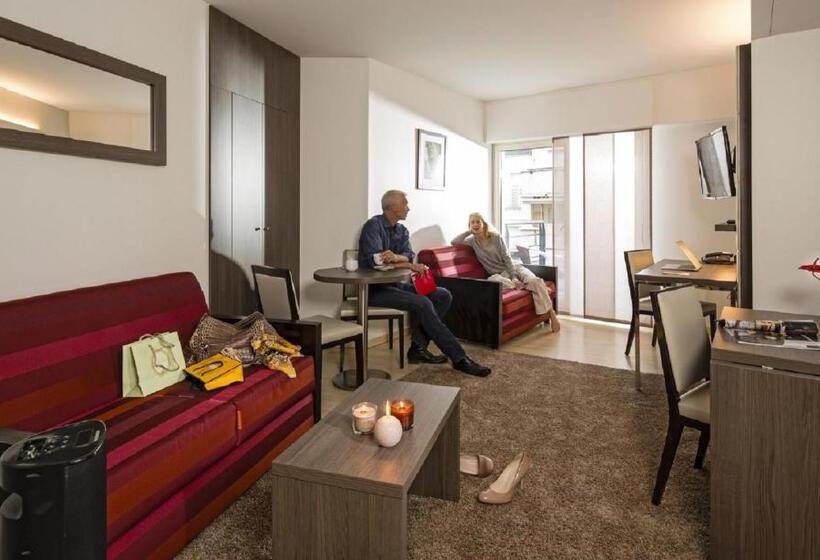 Residhome Courbevoie La Défense