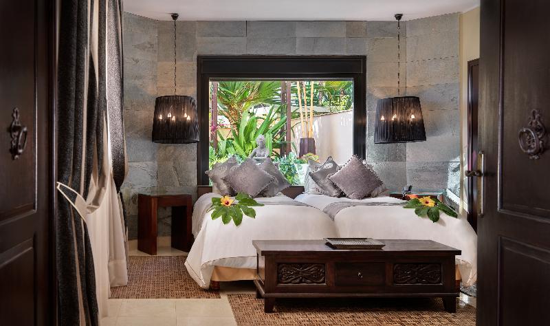 Royal Garden Villas, Luxury