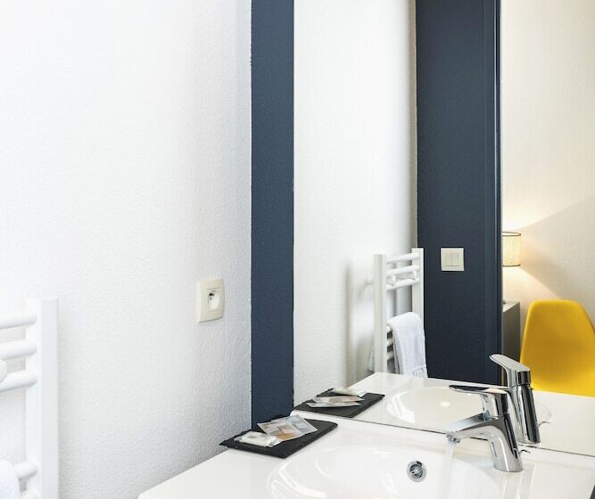 Ténéo Apparthotel Bordeaux   Gare Saint Jean