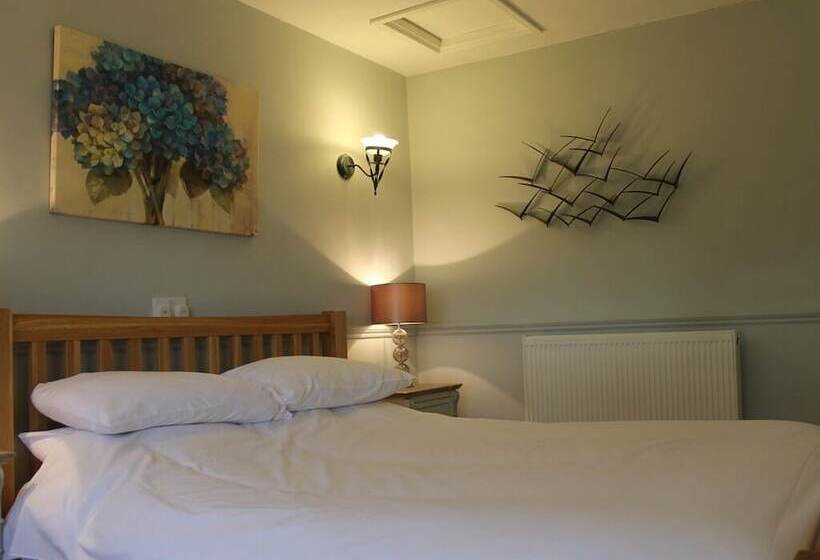 The Swan Motel, Gillingham