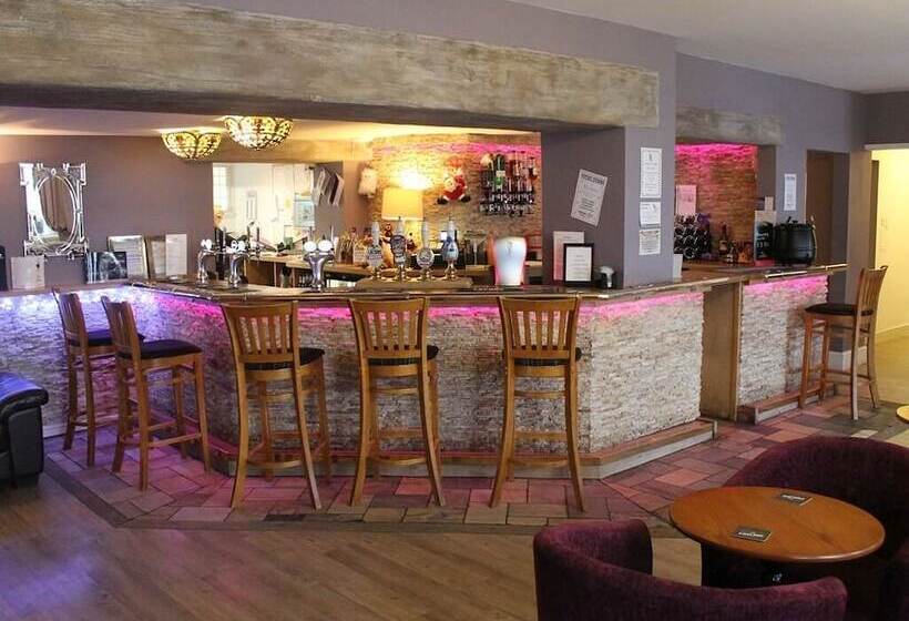 The Swan Motel, Gillingham