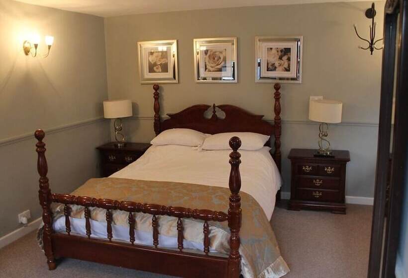 The Swan Motel, Gillingham