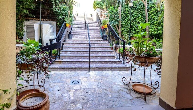 Aparthotel Ona Cala Pi Club