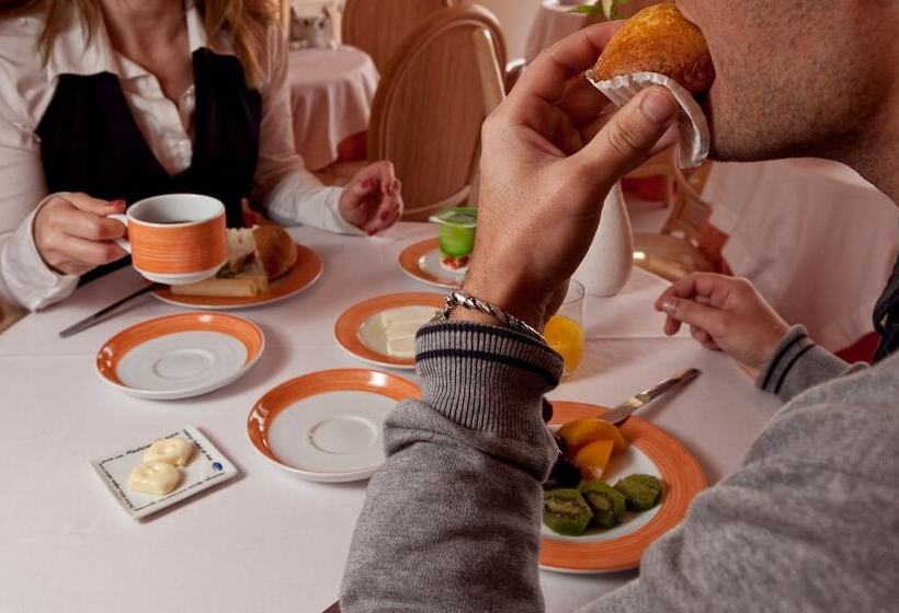 住宿加早餐  Hospedaria Frangaria