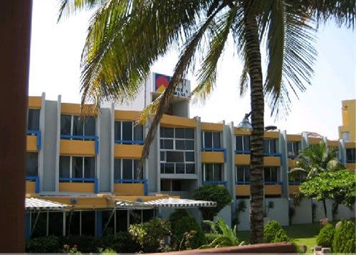 Costa Sol Hotel & Villas