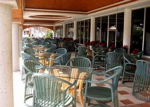 Costa Sol Hotel & Villas