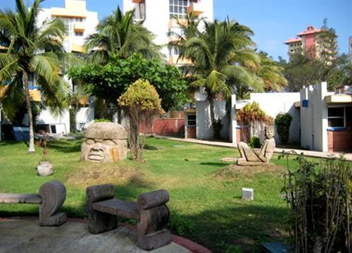 Costa Sol Hotel & Villas