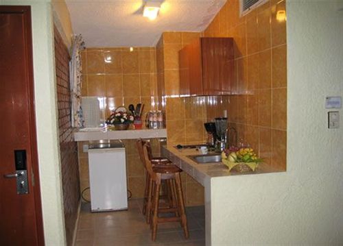 Costa Sol Hotel & Villas