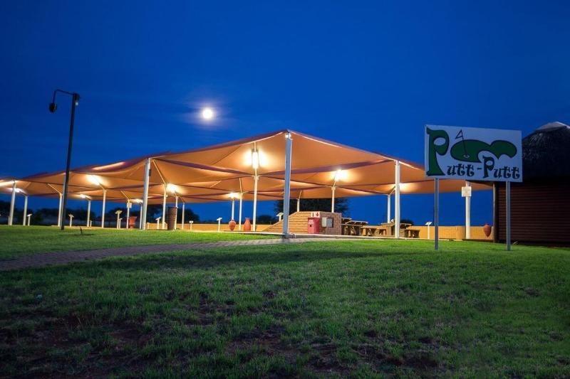 בית מלון כפרי Desert Palace