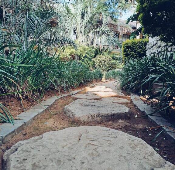 Ecotel Premier Lodge & Conference Centre