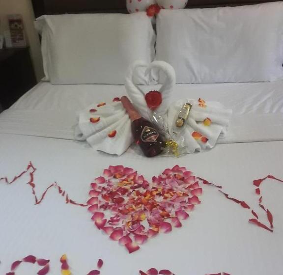 Ecotel Premier Lodge & Conference Centre