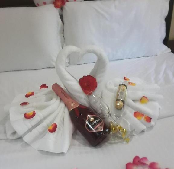 Ecotel Premier Lodge & Conference Centre