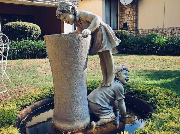 Ecotel Premier Lodge & Conference Centre