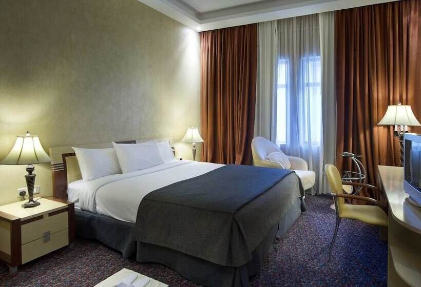 Excelsior Luxury Apartments