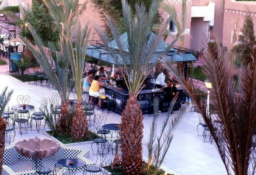 مسافرخانه Palmeraie