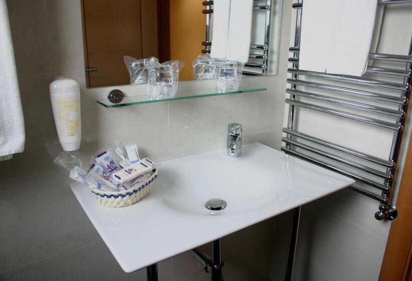 هتل 4c Bravo Murillo