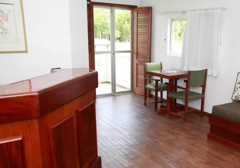 בית מלון כפרי Aguas Mornas Palace