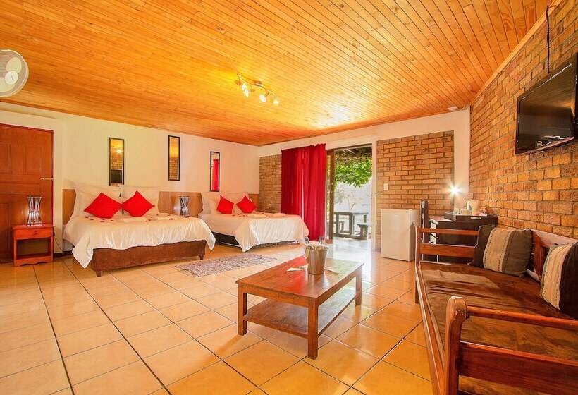 호텔 Airport Bird & Game Lodge