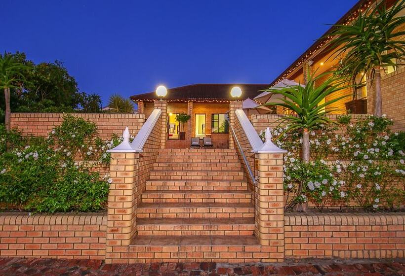 酒店 Amber Guest Lodge