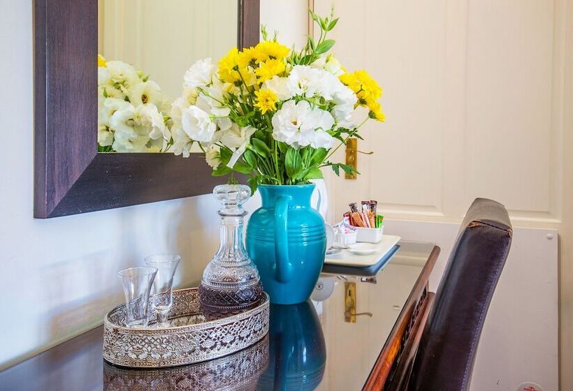 酒店 Amber Guest Lodge