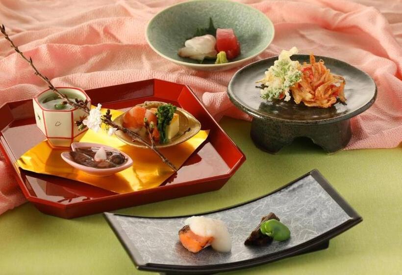 בית מלון כפרי Ana Crowne Plaza Okayama, An Ihg