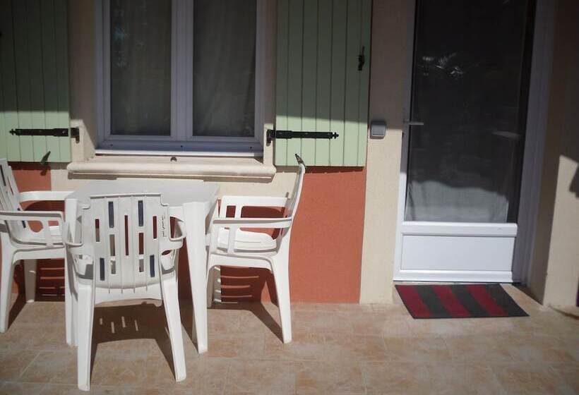 هتل Appart  Court Inn Suites