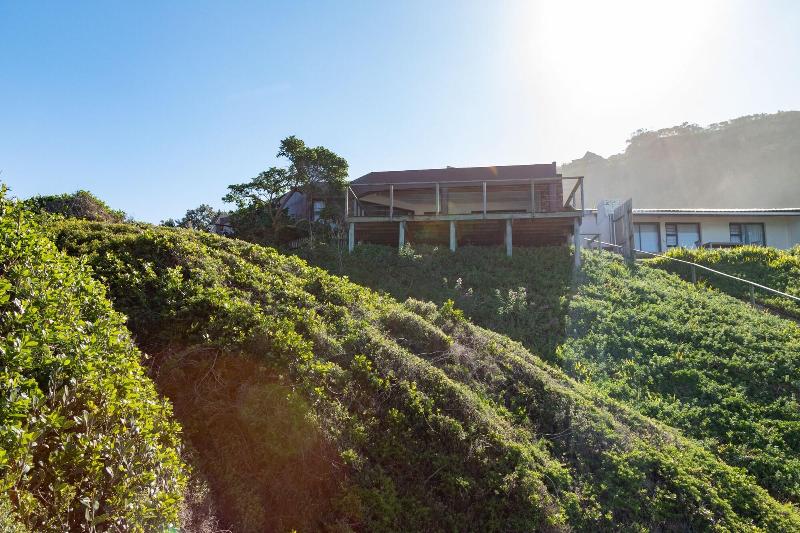 Отель Arch Rock Chalets