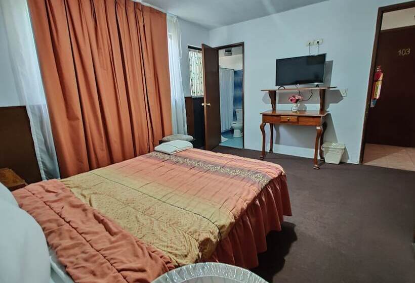 ホテル Aristos Express Huejotzingo