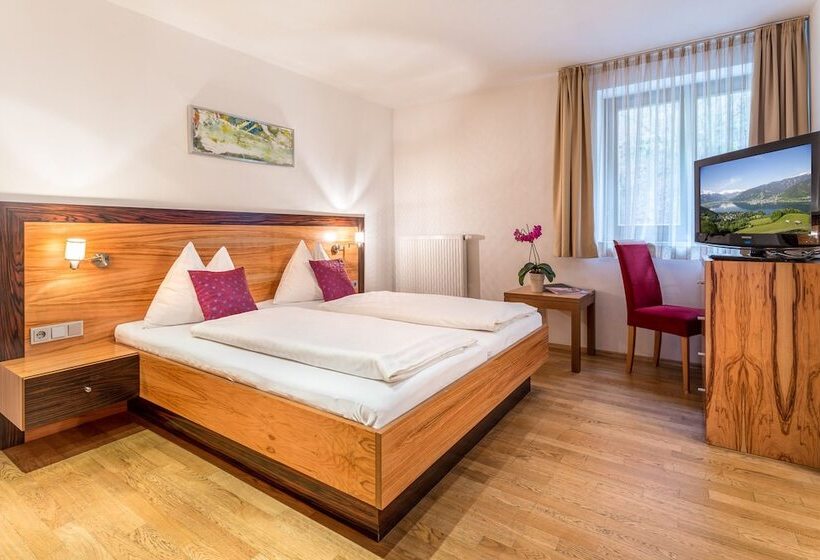 בית מלון כפרי Badhaus