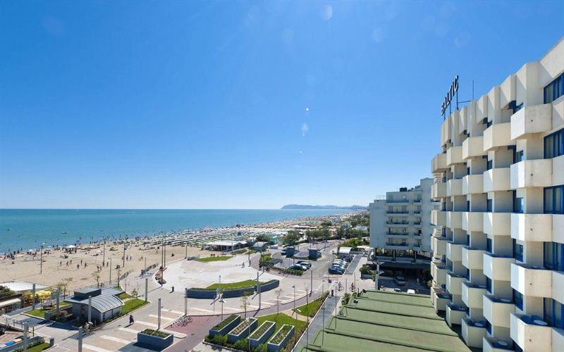 هتل Baltic Riccione Fronte Mare