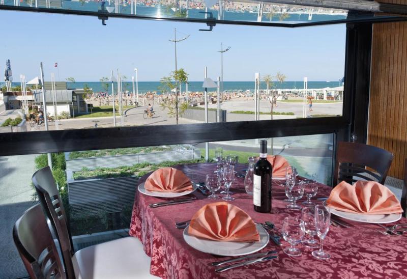 هتل Baltic Riccione Fronte Mare