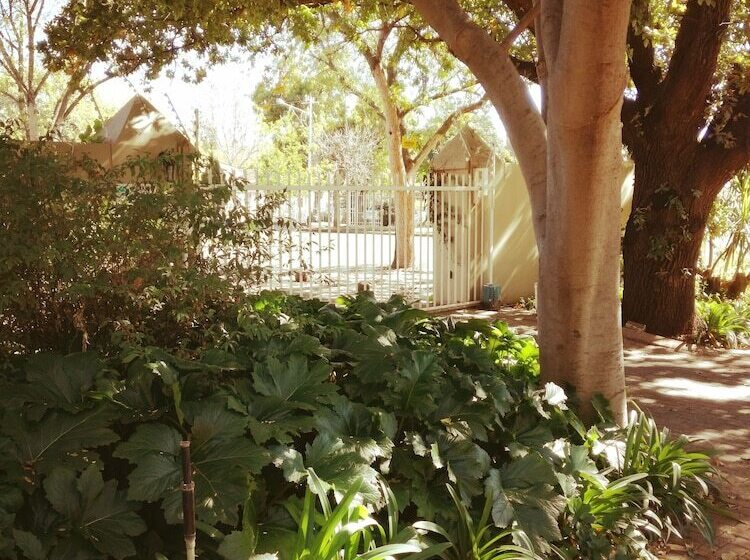 ホテル Bayswater Lodge