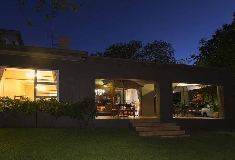 בית מלון כפרי Bayswater Lodge