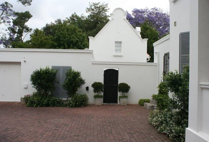 هتل Beauclair Guest Cottage