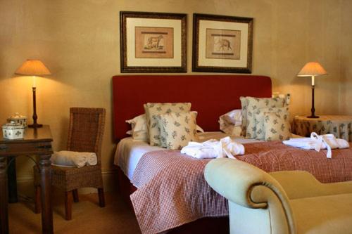 هتل Burgundy Bourgogne Historic Manor House & Cottages