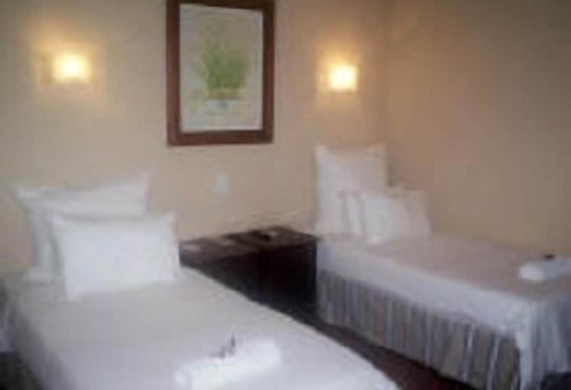 בית מלון כפרי Canefields Country House