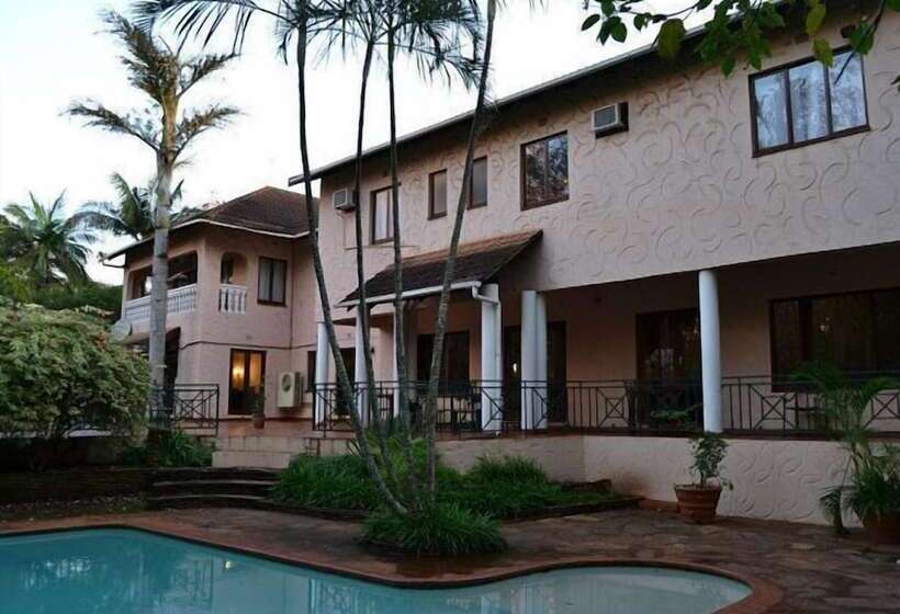 בית מלון כפרי Canefields Country House