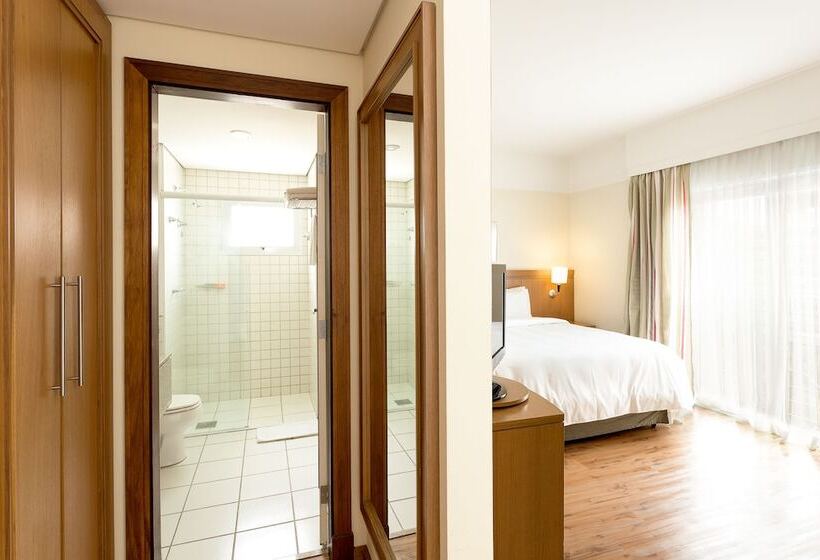 בית מלון כפרי Cassino Tower Campinas Cambui