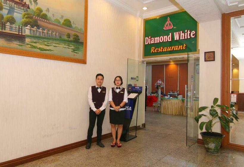 هتل Central  Yangon