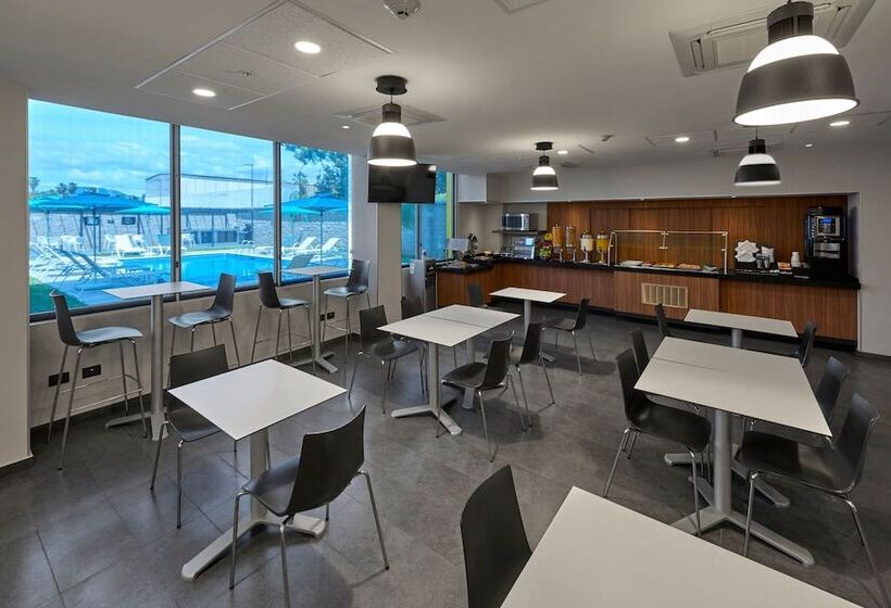 هتل City Express by Marriott Chihuahua