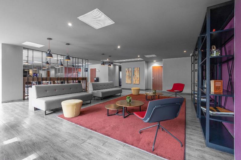 Отель City Express Plus By Marriott Guadalajara Expo